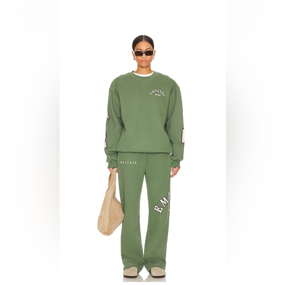 The Mayfair Group Other - Green Mayfair Sweatshirt and Sweatpants Set